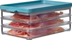 Mepal – Omnia Koelkastset – Vleeswarendoos 3-delig – Kaasdoos – Nordic Green - Sluit Lucht- En Aromadicht Af - Houdt Lang Vers 8 Mepal – Omnia Koelkastset – Vleeswarendoos 3-delig – Kaasdoos – Nordic Green - Sluit Lucht- En Aromadicht Af - Houdt Lang Vers -Mepal 1200x670 2