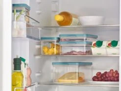 Mepal – Koelkastdoos Omnia Vleeswaren 3-laags – Nordic Green – Vleeswarendoos Koelkast – Vershoudbakjes – Makkelijk Stapelbaar – Houdt Vleeswaren Vers – Lucht En- Aromadicht -Mepal 1200x905