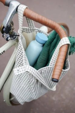 Mepal – Isoleerfles Ellipse 500 Ml – Houdt Je Drankje 12 Uur Warm En 24 Uur Koud – Tinanium – Geschikt Voor Bruiswater – Thermosfles – Lekdicht 12 Mepal – Isoleerfles Ellipse 500 Ml – Houdt Je Drankje 12 Uur Warm En 24 Uur Koud – Tinanium – Geschikt Voor Bruiswater – Thermosfles – Lekdicht -Mepal 798x1200 12