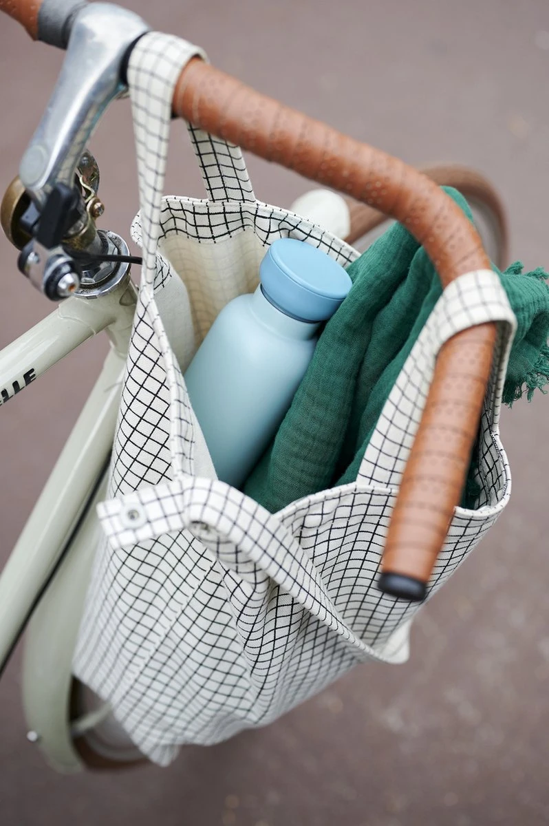 Mepal – Isoleerfles Ellipse 500 Ml – Houdt Je Drankje 12 Uur Warm En 24 Uur Koud – Tinanium – Geschikt Voor Bruiswater – Thermosfles – Lekdicht 6 Mepal – Isoleerfles Ellipse 500 Ml – Houdt Je Drankje 12 Uur Warm En 24 Uur Koud – Tinanium – Geschikt Voor Bruiswater – Thermosfles – Lekdicht - Afbeelding 4