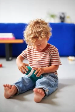 Mepal Mio – Rietjesbeker 300 Ml – Gegarandeerd Lekvrij – Flowers & Butterflies – Ideaal Voor Onderweg – Drinkbeker Kinderen 14 Mepal Mio – Rietjesbeker 300 Ml – Gegarandeerd Lekvrij – Flowers & Butterflies – Ideaal Voor Onderweg – Drinkbeker Kinderen -Mepal 810x1200 1